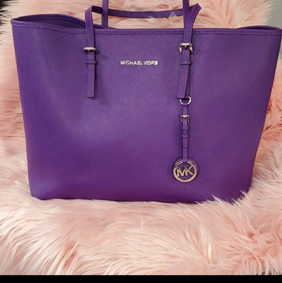 MICHAEL Michael Kors Handbags - Michael Kors Purple Tote EUC